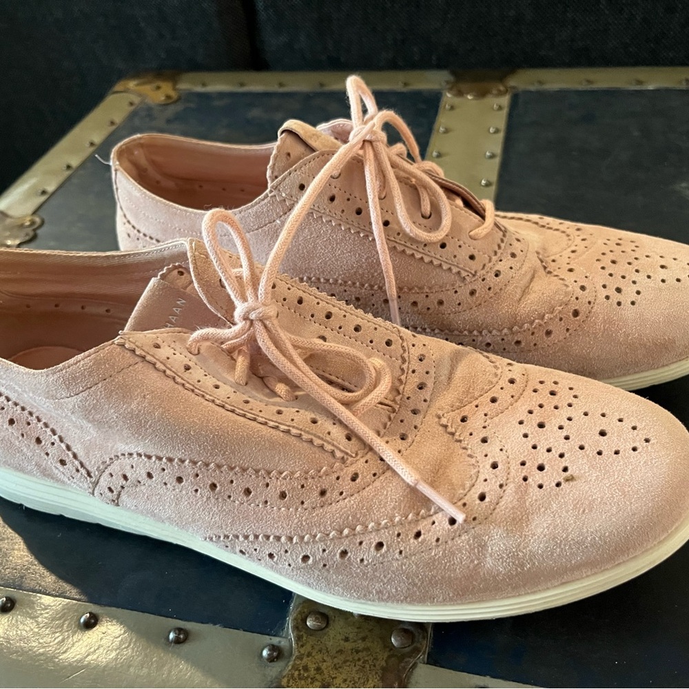 Women's Pink Suede Brogue Shoes